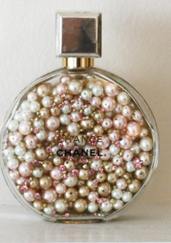DIY – Empty Perfume Bottle With Pearls